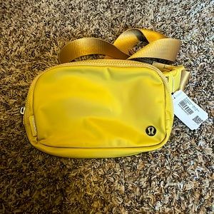 Lululemon Everywhere Belt Bag